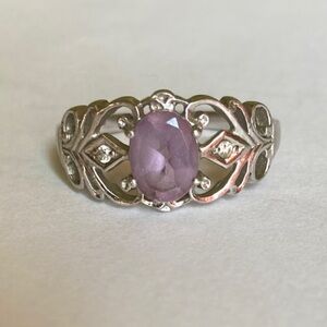 Women's 925 Sterling Silver Ring featuring Amethyst Stone